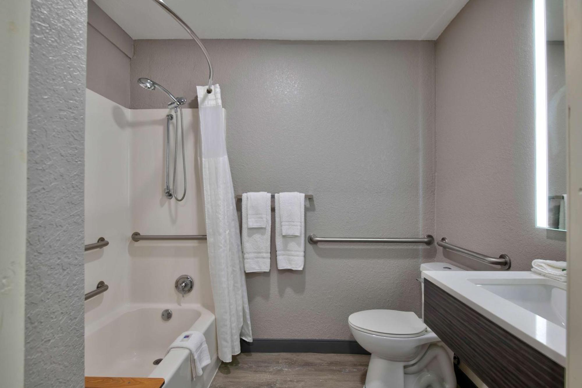6-atlanta, Ga - Downtown 2* Atlanta